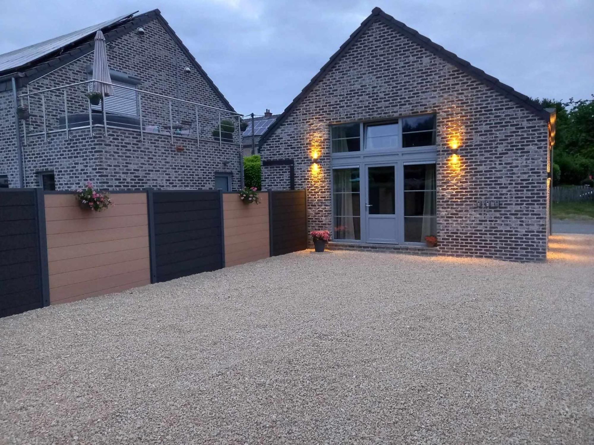 Hour House - Esc'Appart Houyet Buitenkant foto
