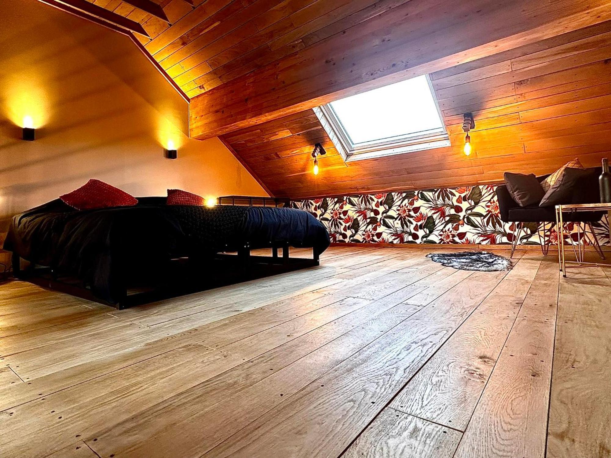 Hour House - Esc'Appart Houyet Buitenkant foto